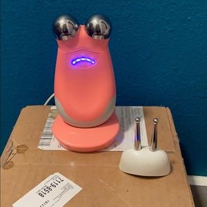 Nuface with ELE attachment